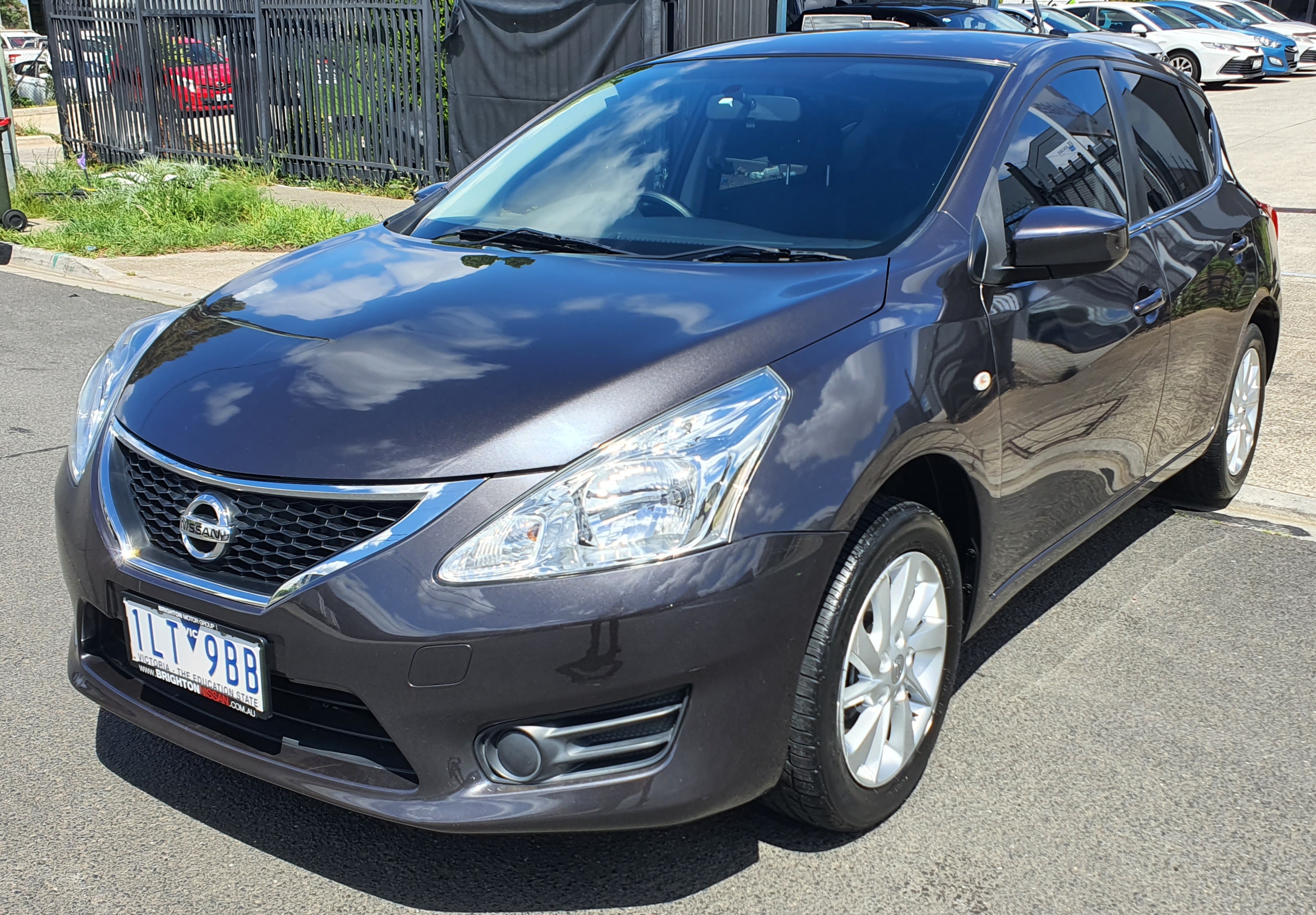 2014 Nissan Pulsar ST